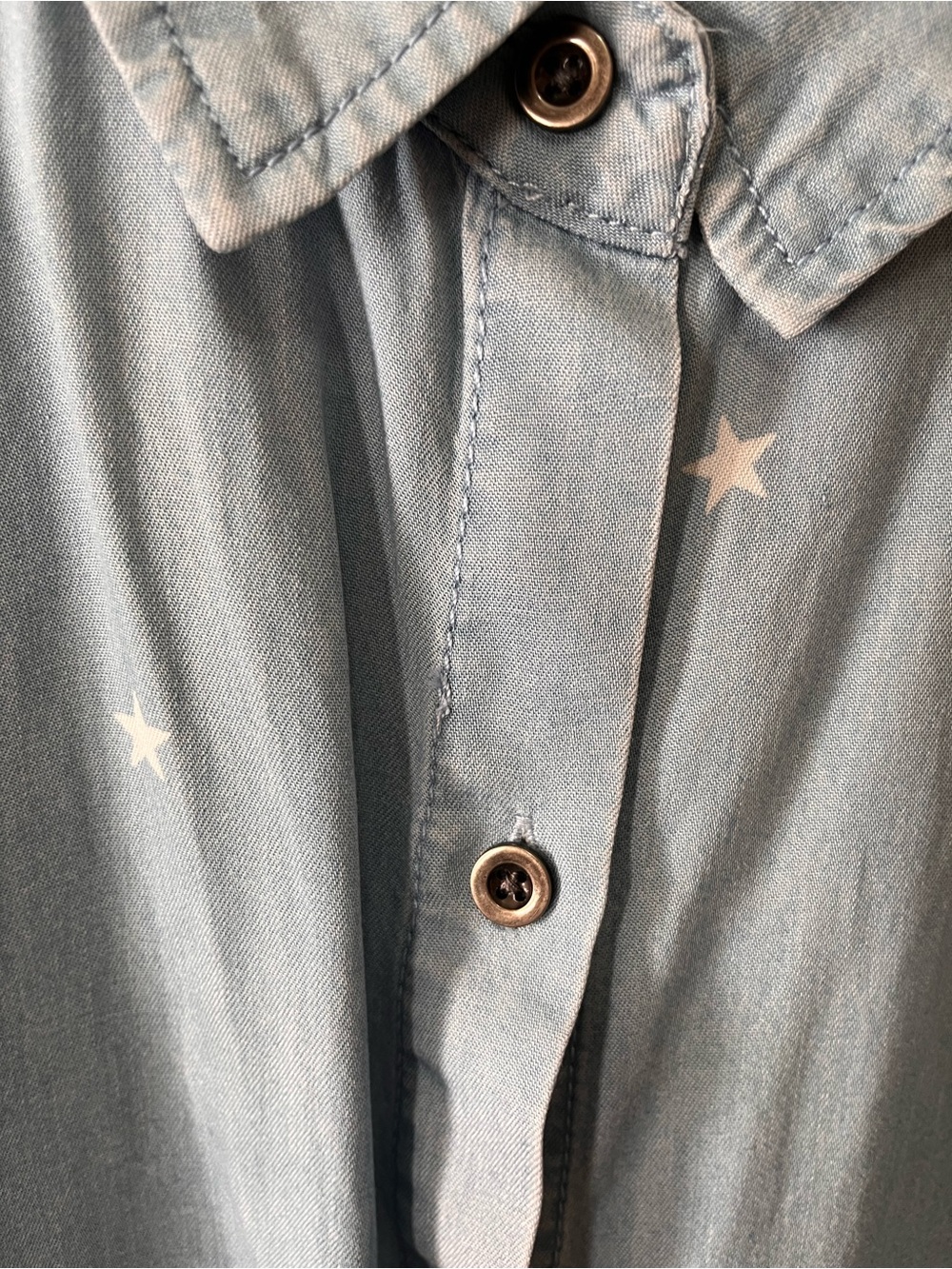 Light Blue Soft Denim-Effect Button Down Short Sleeve Shirt Top Blouse Star - Picture 4 of 4